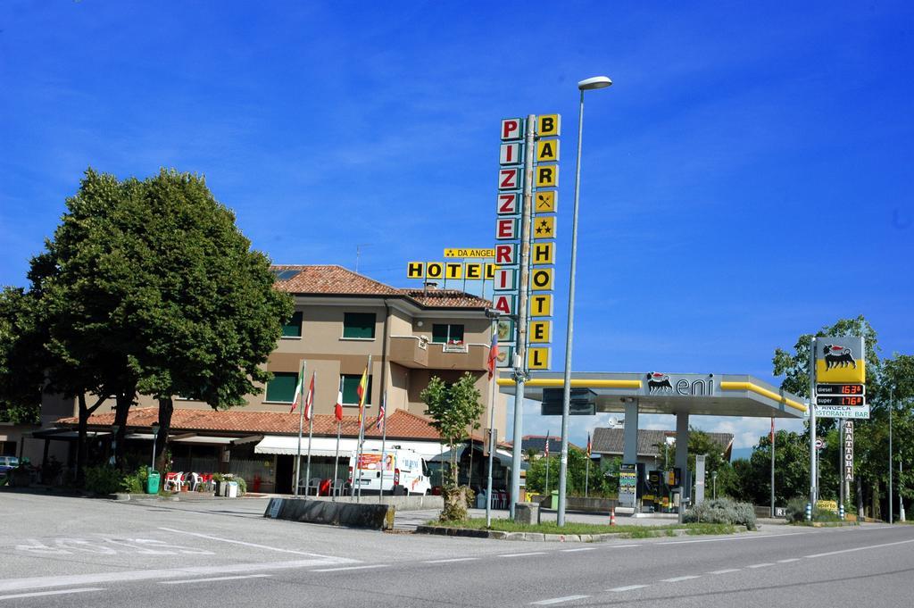 Hotel Da Angela Sedegliano Exteriör bild